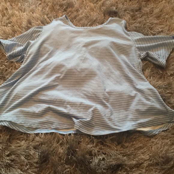 Soft shirt from Between - Picture 1 of 2